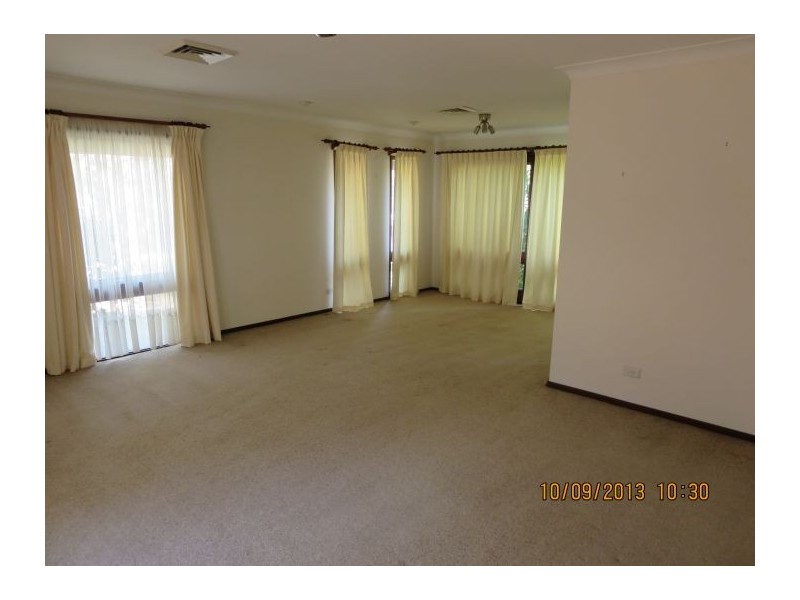 3 Parkhill Cres, Cherrybrook NSW 2126