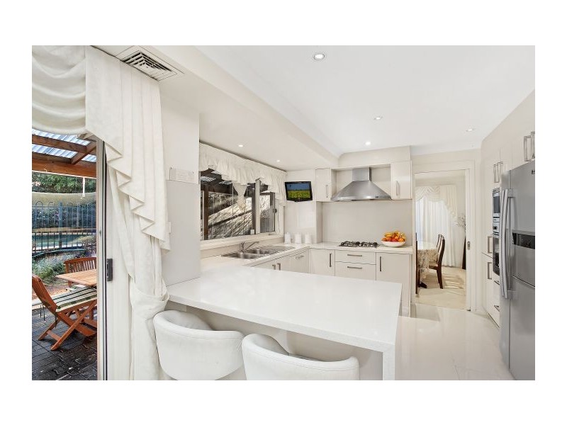 90 Oakhill Drive, Castle Hill NSW 2154