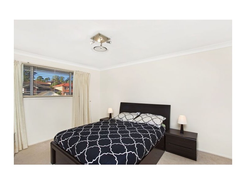 90 Oakhill Drive, Castle Hill NSW 2154