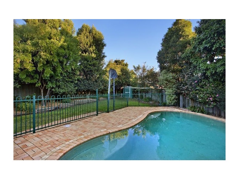 90 Oakhill Drive, Castle Hill NSW 2154