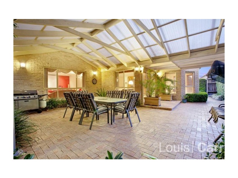 25 Beaumaris Ave, Castle Hill NSW 2154