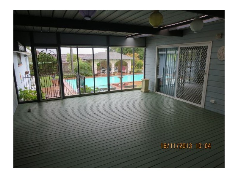 8 Finley Pl, Glenhaven NSW 2156