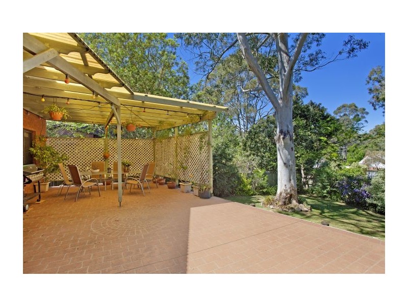 2 Dickson Avenue, West Pennant Hills NSW 2125