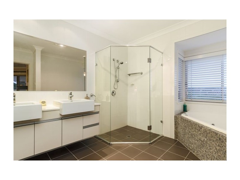 6 Kingscott Place, Castle Hill NSW 2154