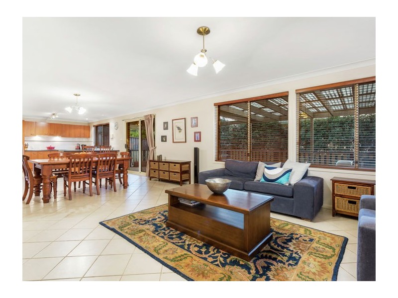 8 Softwood Avenue, Beaumont Hills NSW 2155