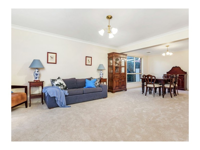 8 Softwood Avenue, Beaumont Hills NSW 2155