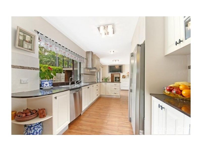 13 Ashley Ave, West Pennant Hills NSW 2125