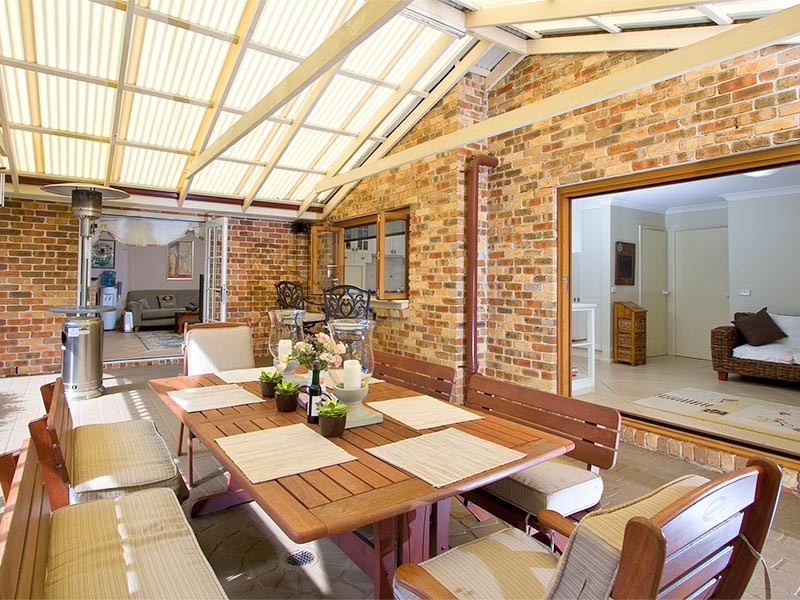 31 Kingussie Avenue, Castle Hill NSW 2154