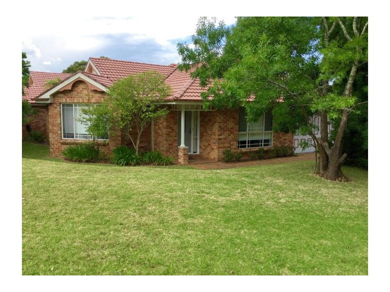 2/10 Fairburn Avenue, West Pennant Hills NSW 2125