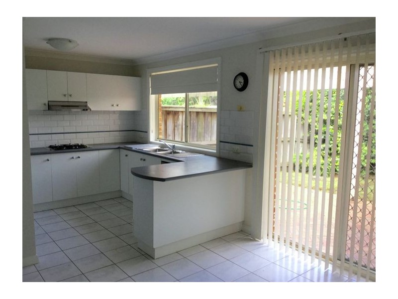 2/10 Fairburn Avenue, West Pennant Hills NSW 2125