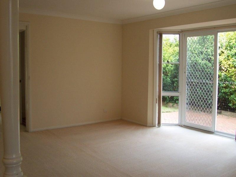 32B Oakhill Drive, Castle Hill NSW 2154