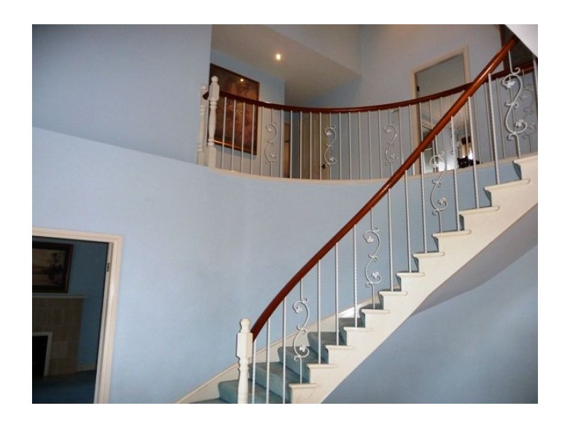 28 Kambah Place, West Pennant Hills NSW 2125