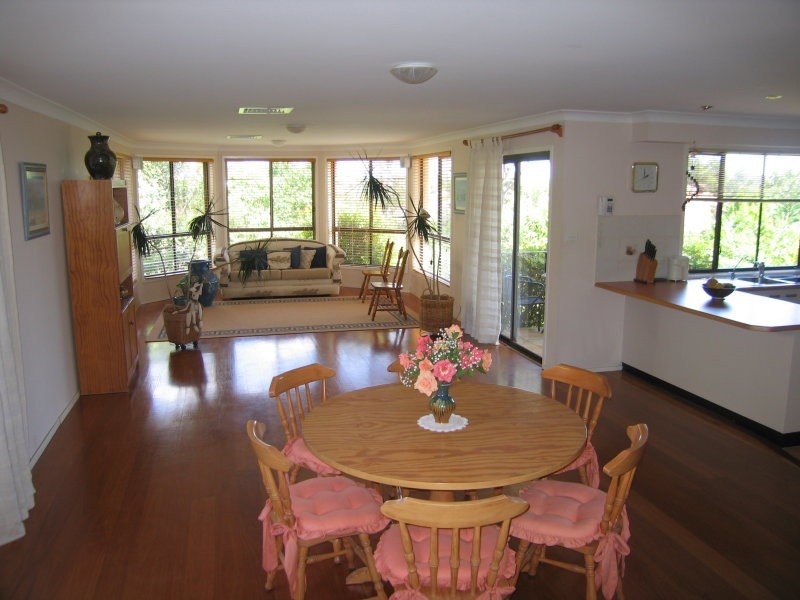 4 Glen Helen Grove, Dural NSW 2158