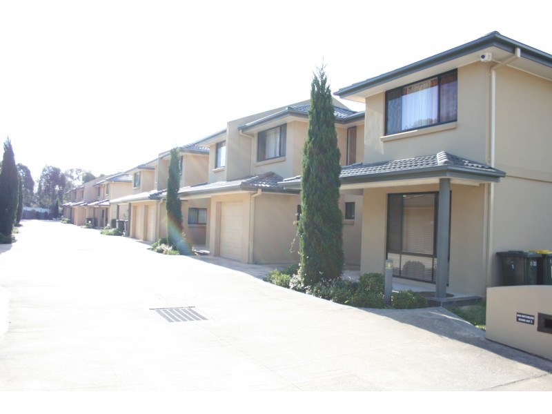 5/32-34 Douglas Road, Quakers Hill NSW 2763