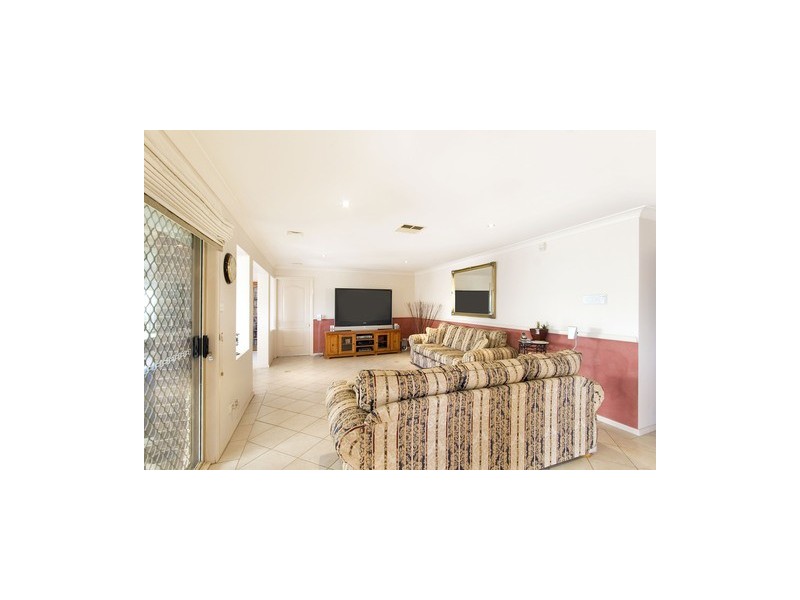 19 Kinnane Crescent, Acacia Gardens NSW 2763