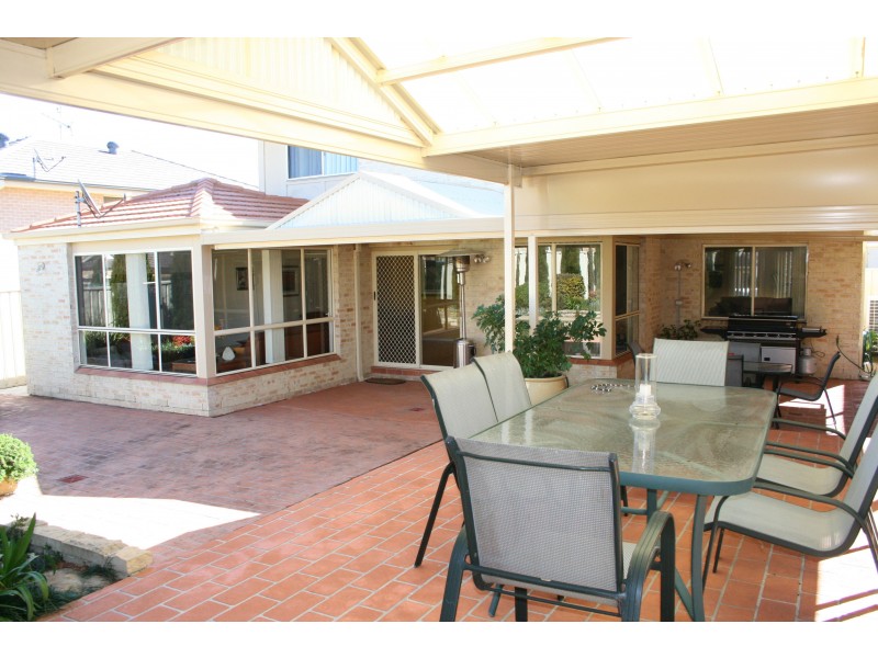 4 Panmure, Rouse Hill NSW 2155