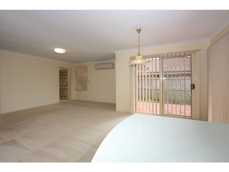 6 Glenview Grove, Glendenning NSW 2761