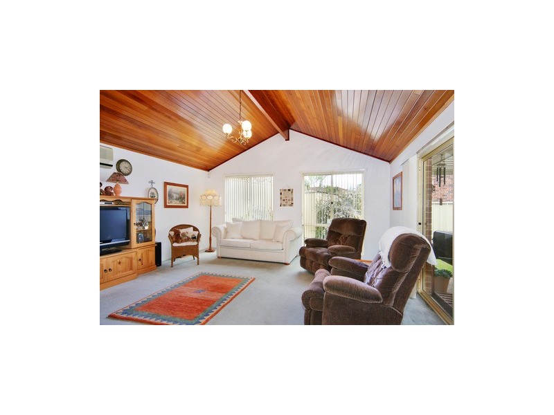 2 Scaddan Street, Quakers Hill NSW 2763