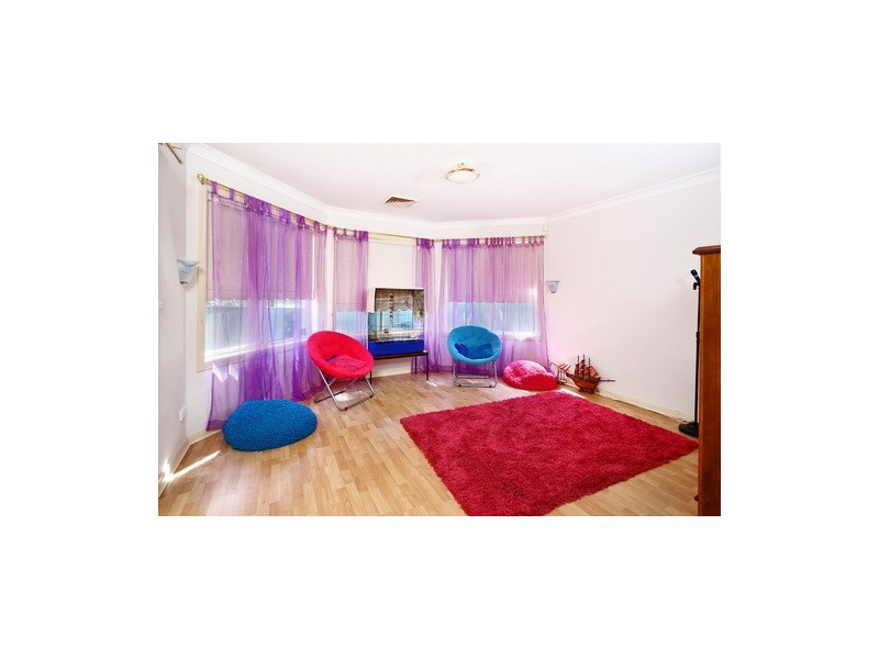 13 Knox Place, Rouse Hill NSW 2155