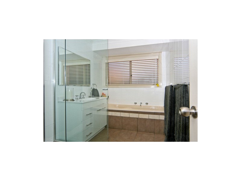 30 Maslin Crescent, Quakers Hill NSW 2763