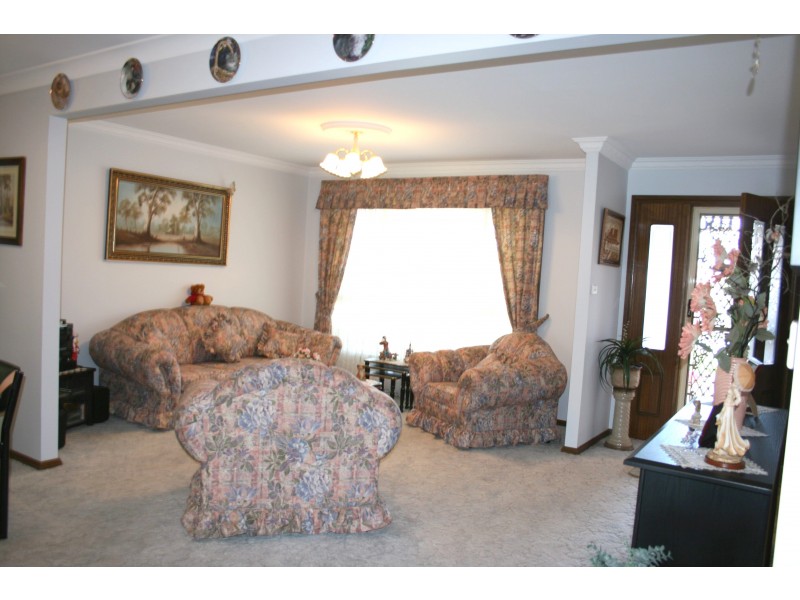 99b Pagoda, Quakers Hill NSW 2763