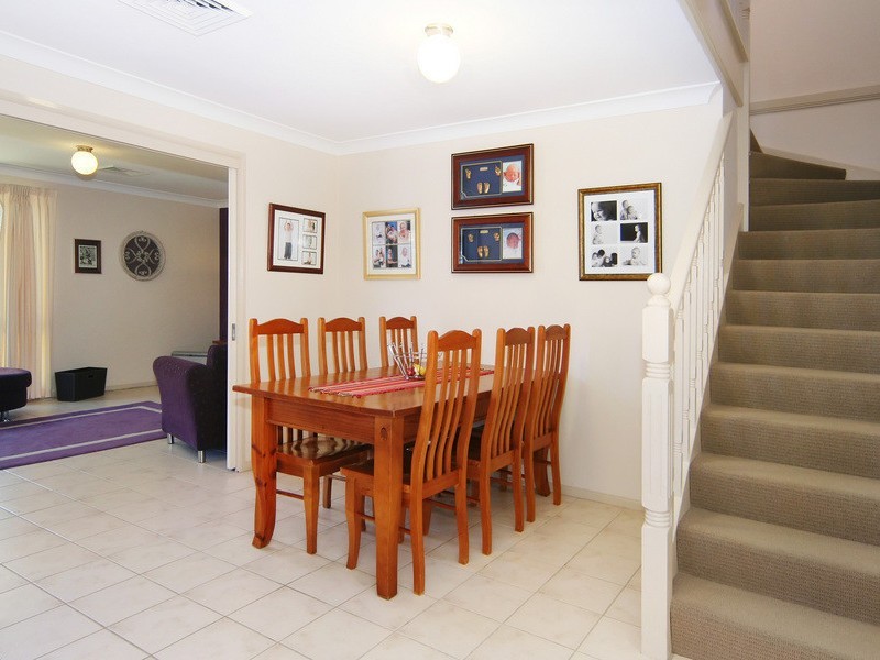 21 Aquamarine St, Quakers Hill NSW 2763