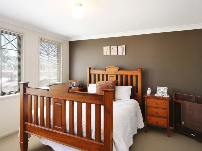 21 Aquamarine St, Quakers Hill NSW 2763