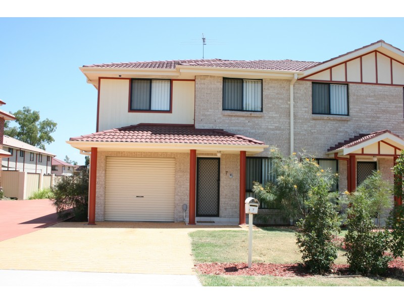 7/38 Hillcrest Rd, Quakers Hill NSW 2763