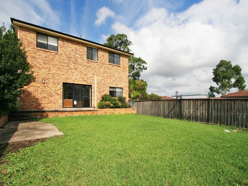 16 Jasper Street, Quakers Hill NSW 2763