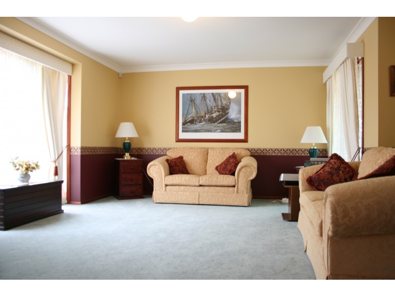 27 Crestreef Drive, Acacia Gardens NSW 2763