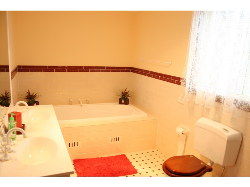 27 Crestreef Drive, Acacia Gardens NSW 2763