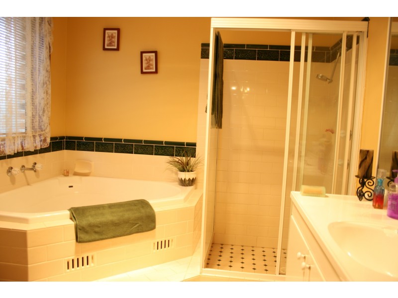 27 Crestreef Drive, Acacia Gardens NSW 2763