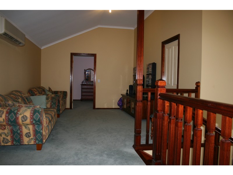 27 Crestreef Drive, Acacia Gardens NSW 2763