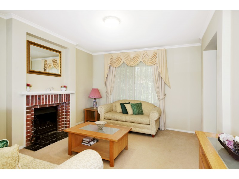 4 Apache Grove, Stanhope Gardens NSW 2768