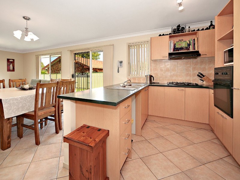 140 Walker Street, Quakers Hill NSW 2763