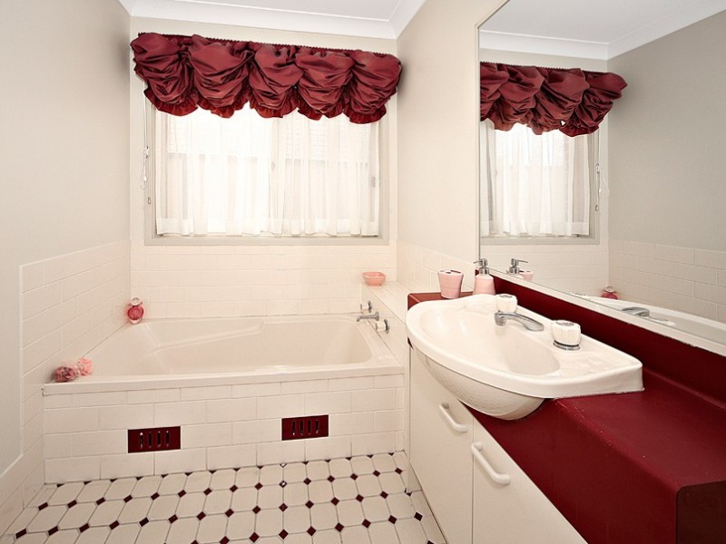 140 Walker Street, Quakers Hill NSW 2763