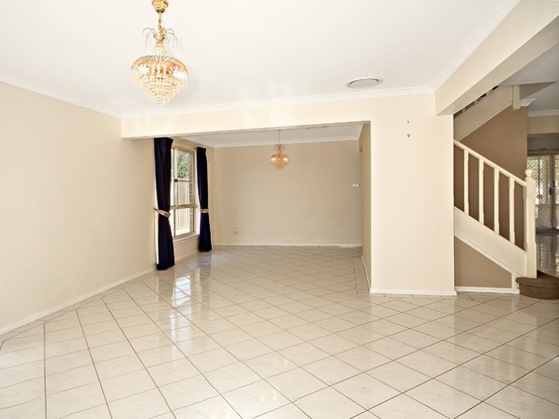 6 Brendan Place, Quakers Hill NSW 2763