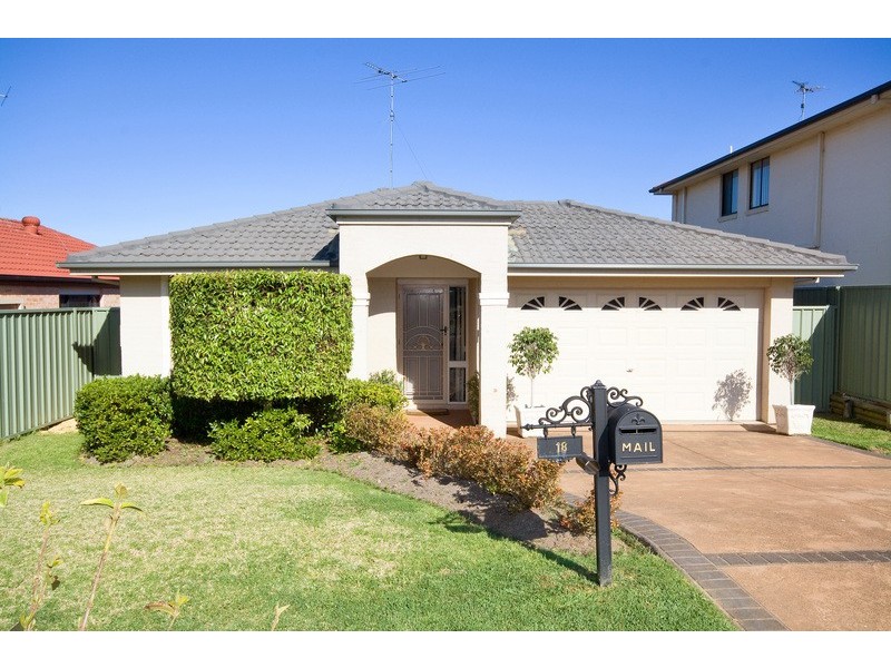 18 Sharrock Avenue, Glenwood NSW 2768