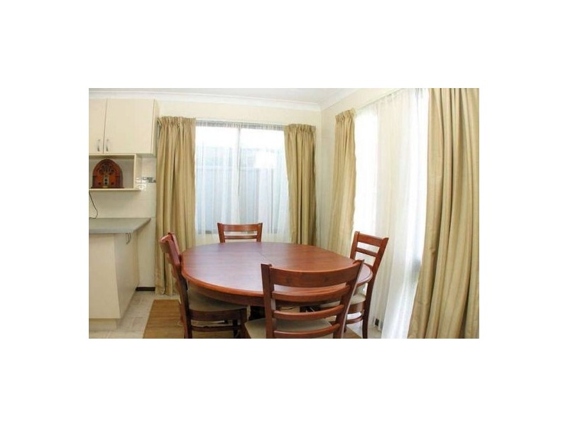 11 Bombala Cres, Quakers Hill NSW 2763