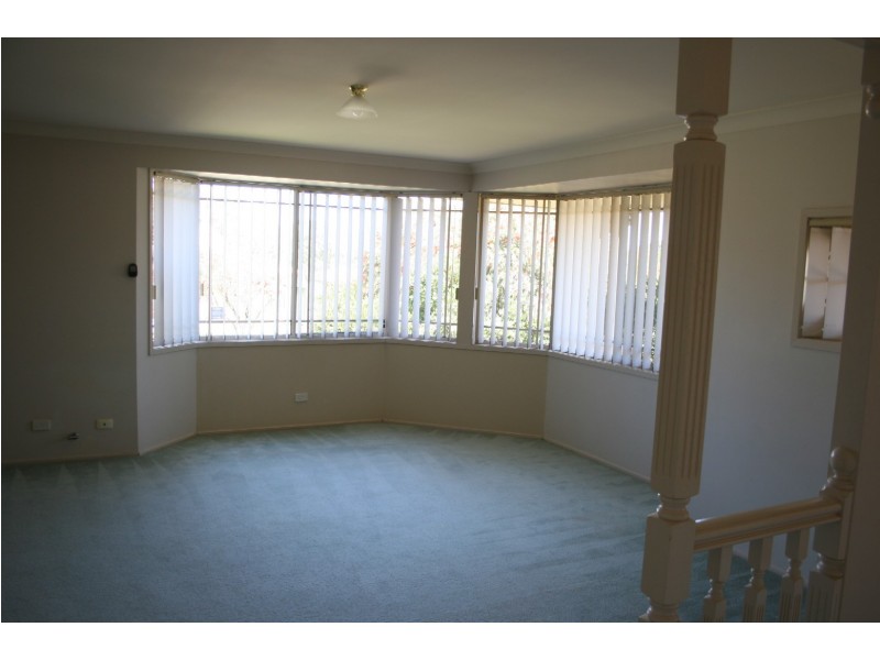 2 Henty Place, Quakers Hill NSW 2763