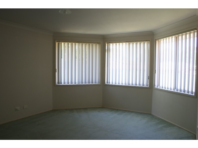 2 Henty Place, Quakers Hill NSW 2763