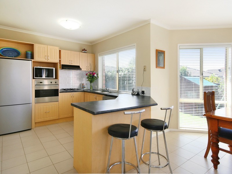 4. Apache Grove, Stanhope Gardens NSW 2768