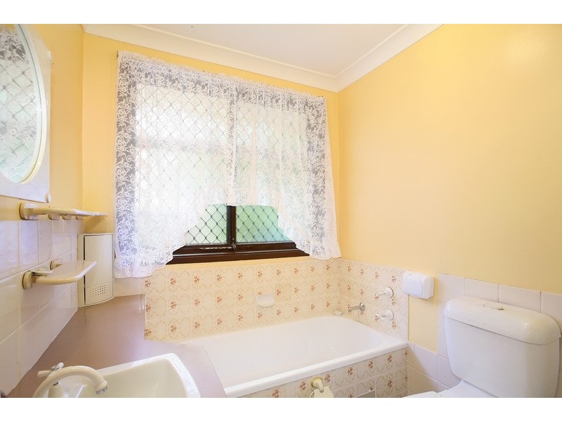 51 Fuchsia Crescent, Quakers Hill NSW 2763