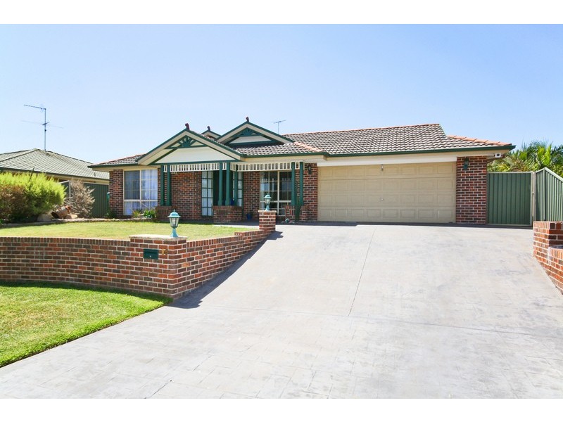15 Penza Place, Quakers Hill NSW 2763
