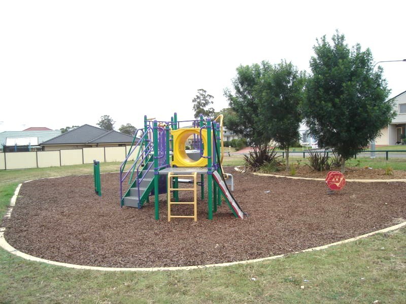 24 Whitehaven Avenue, Quakers Hill NSW 2763