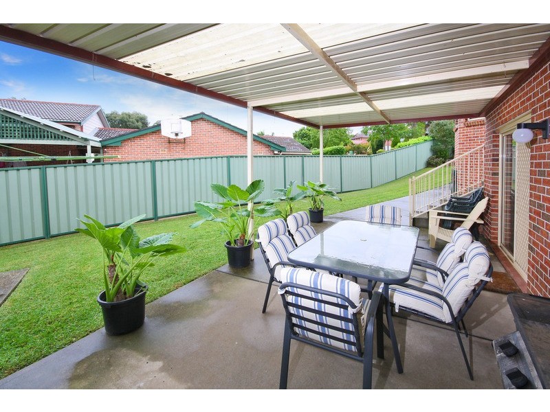 2 Turf Place, Quakers Hill NSW 2763