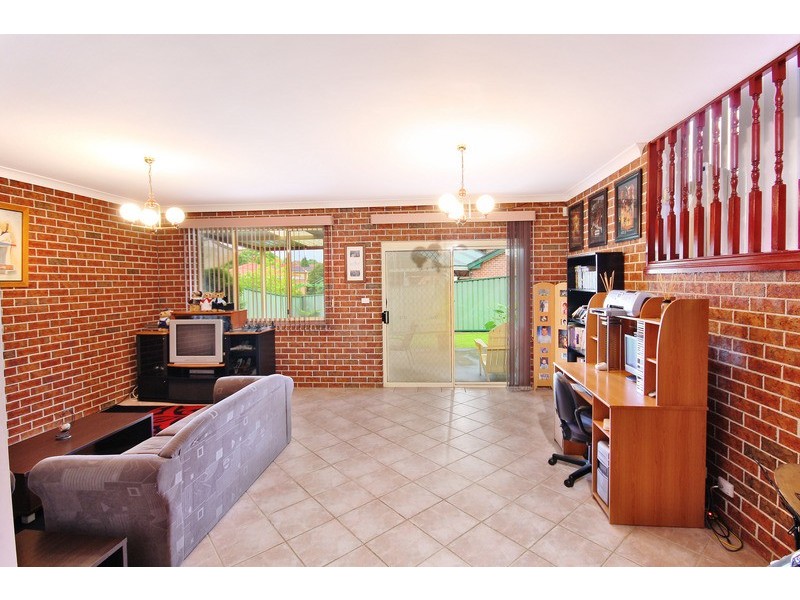 2 Turf Place, Quakers Hill NSW 2763