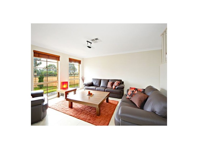 73. Sentry Drive, Stanhope Gardens NSW 2768