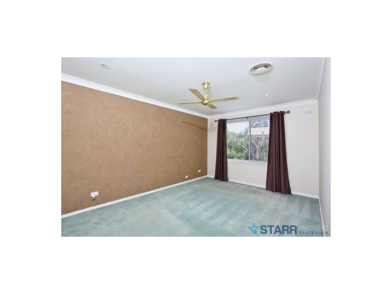 8 Blake Street, Quakers Hill NSW 2763