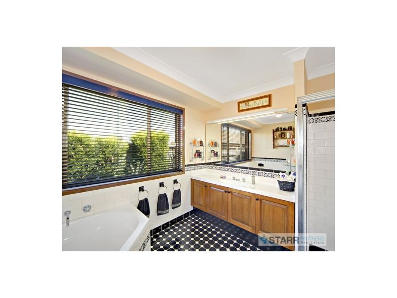 5 Kerstin Street, Quakers Hill NSW 2763